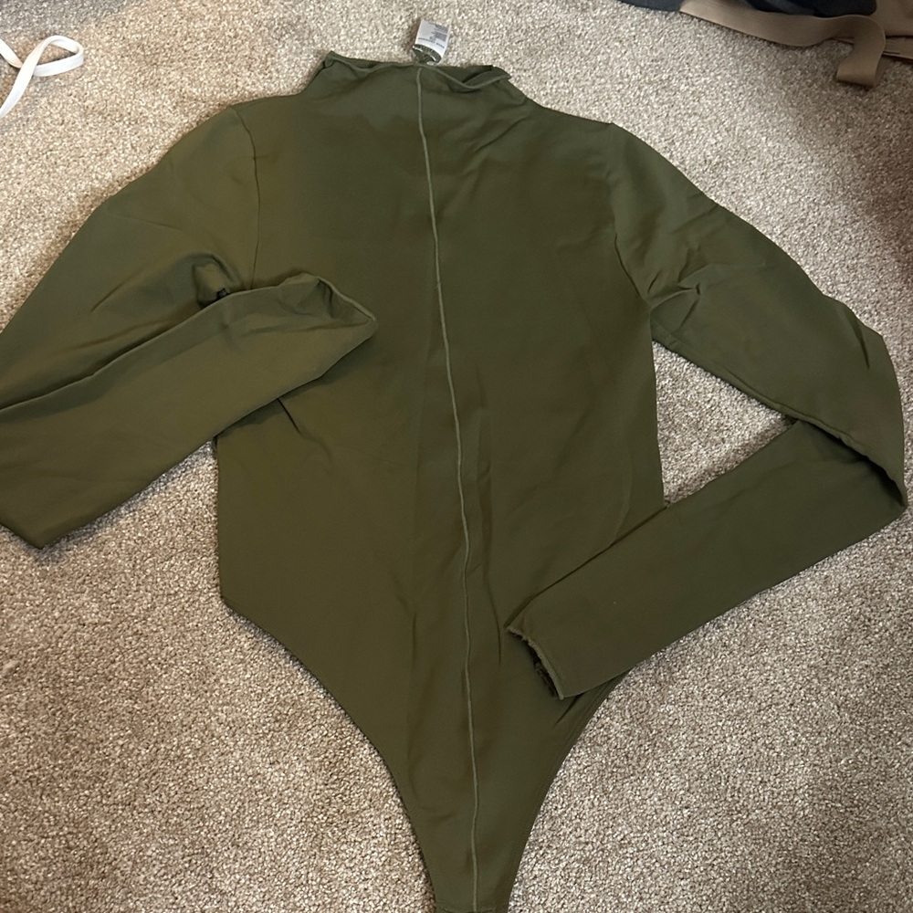Good American Olive Green Long Sleeve Bodysuit